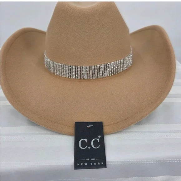 🆕 CC Beanie Sparkled Vegan Cowboy Hat with Rhinestone Accents. NWT!💥💥 - Picture 4 of 6